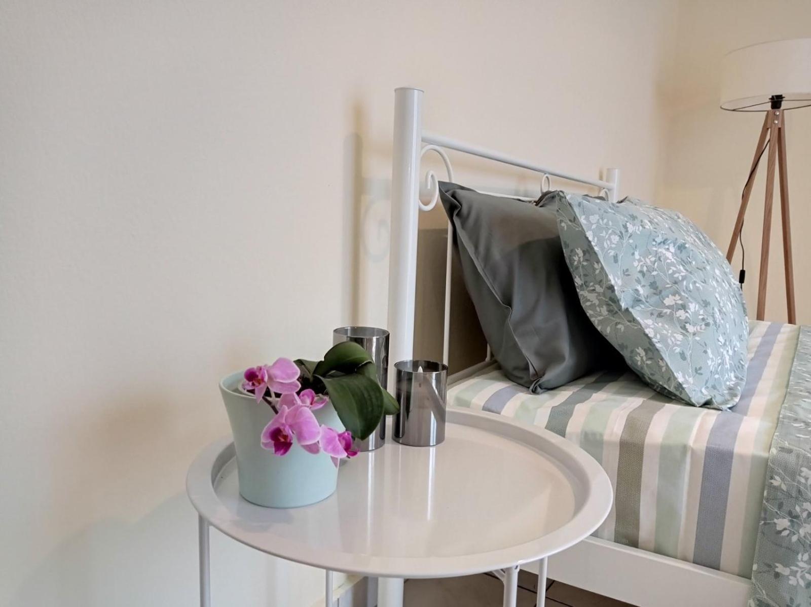 Homie Apartment Драма Екстериор снимка